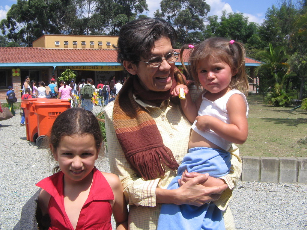 Familias participando